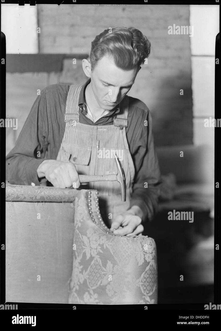High Point, North Carolina - Polsterung. Tomlinson Stuhl Manufacturing Co. dekorative Nagel trimmen - (Messing Schienen... 518474 Stockfoto