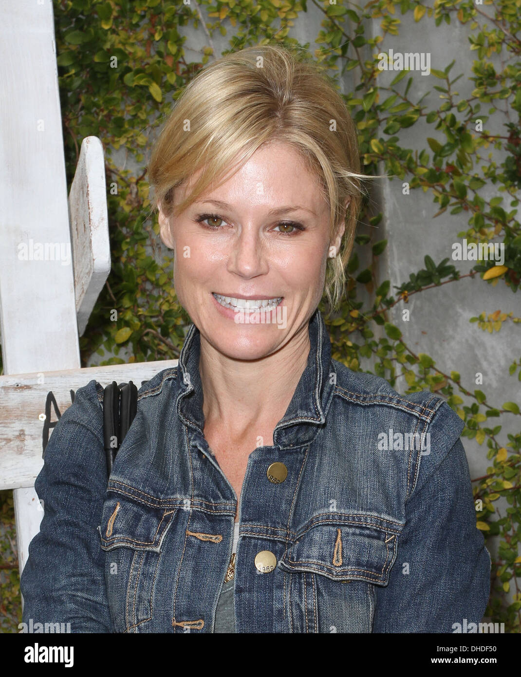 Julie Bowen in "Letzte Nacht schwamm ich eine Meerjungfrau" Buchpräsentation Earth Day Feier statt in Annenberg Gemeindehaus Strand Los Stockfoto