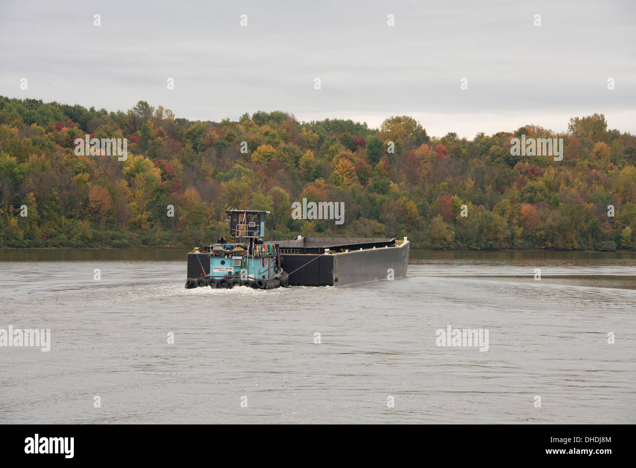 New York, Erie-Kanal in der Nähe von Kingston. Kommerzielle Schlepper Verkehr auf den Erie-Kanal. Stockfoto