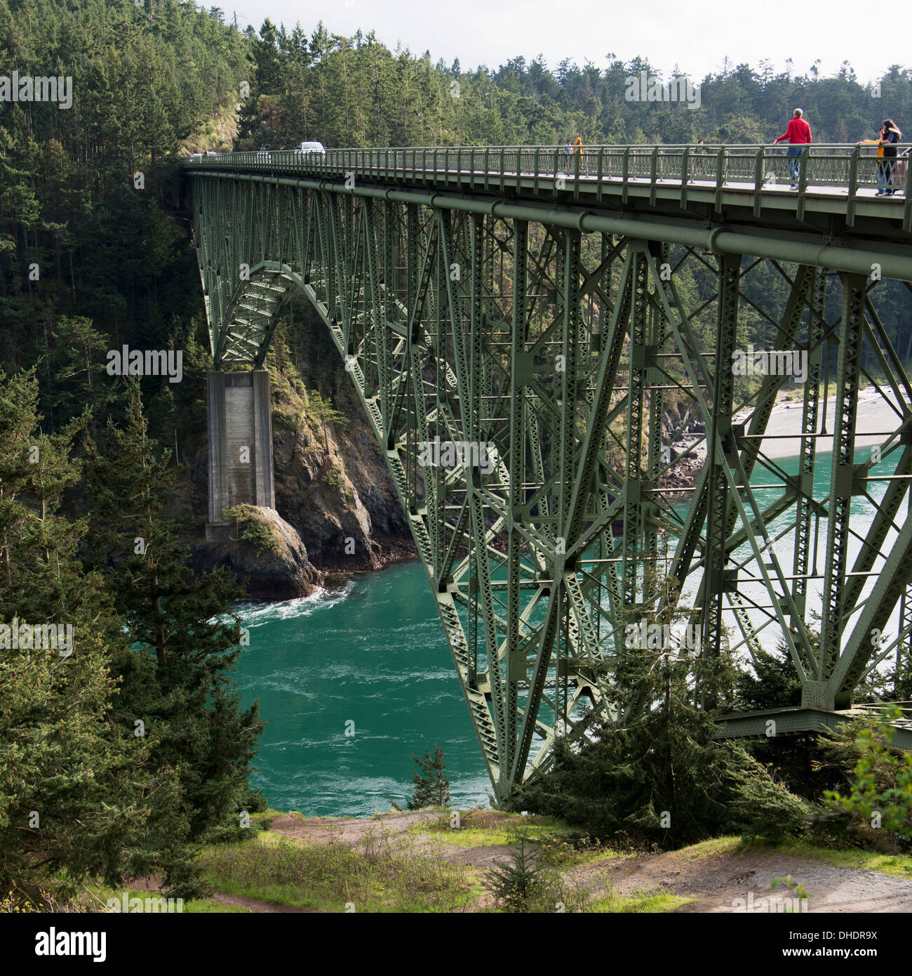 Deception Pass Brücke im Deception Pass State Park; Oak Harbor, Washington, Vereinigte Staaten von Amerika Stockfoto