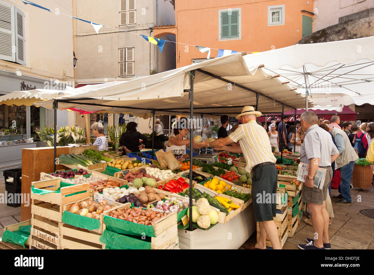 Lokalen Markt, Place Aux Herbes, Saint-Tropez, Var, Provence-Alpes-Côte d ' Azur, Provence, Frankreich Stockfoto