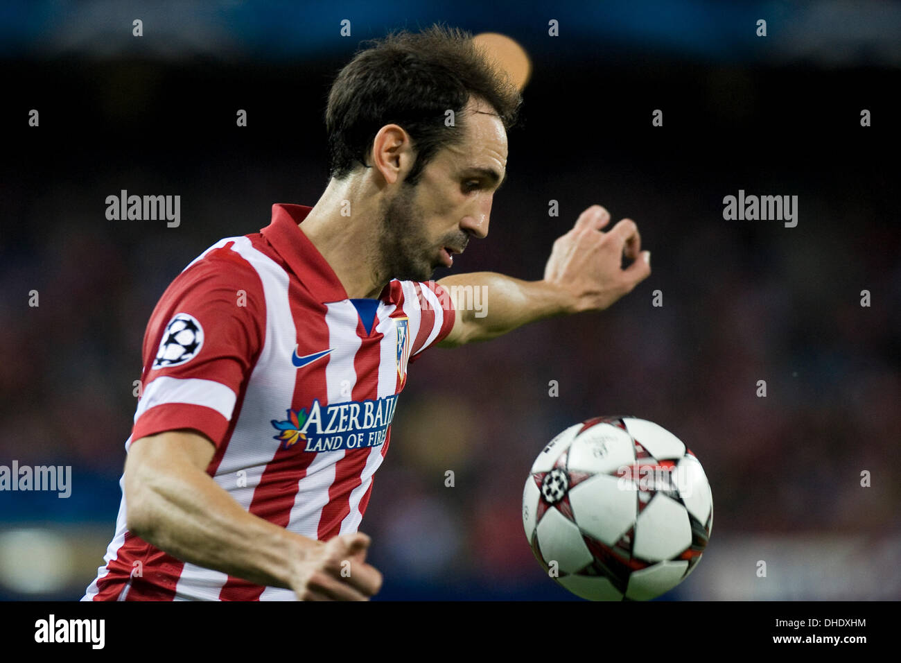 Madrid, Oscar Gonzalez. 7. November 2013. die UEFA Champions League Fußballspiel Club Atletico Madrid gegen Austria Wien im Vicente Calderon Stadion in Madrid. : Bildnachweis Oscar Gonzalez/NurPhoto: Oscar Gonzalez/NurPhoto/ZUMAPRESS.com/Alamy Live-Nachrichten Stockfoto