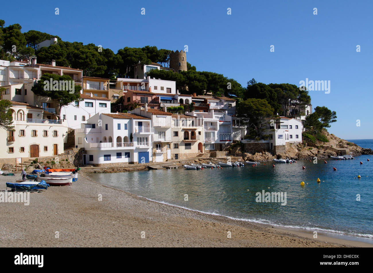 Die schöne Bucht von Sa Tuna, in der Nähe von Begur, Costa Brava, Katalonien, Spanien, Mittelmeer, Europa Stockfoto