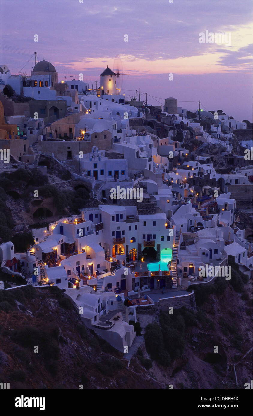 Dorf von Oia, Santorini, Kykladen, Griechenland Stockfoto