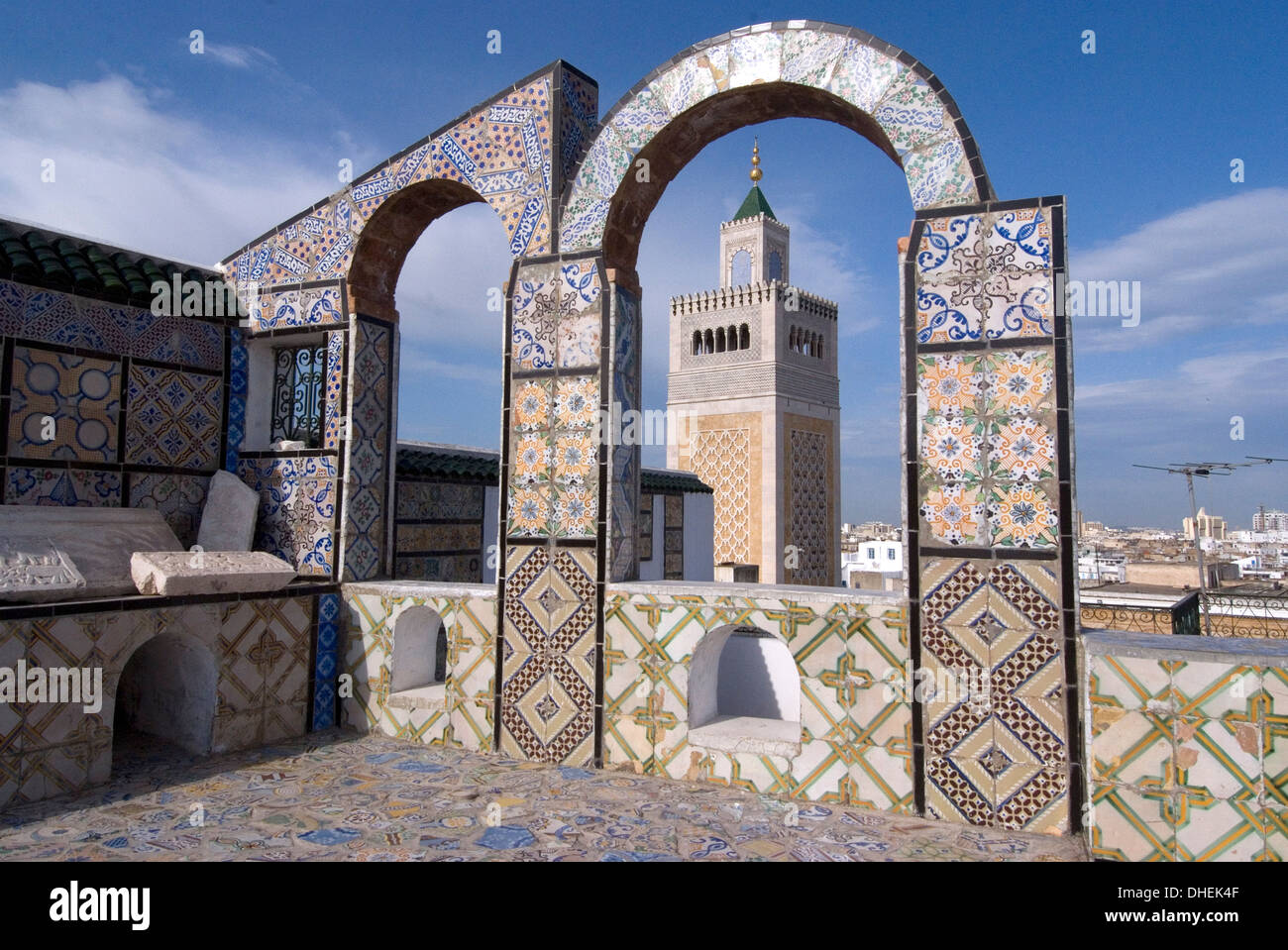Blick über die Medina von Tunis und die Hauptmoschee, Tunesien, Nordafrika, Afrika Stockfoto