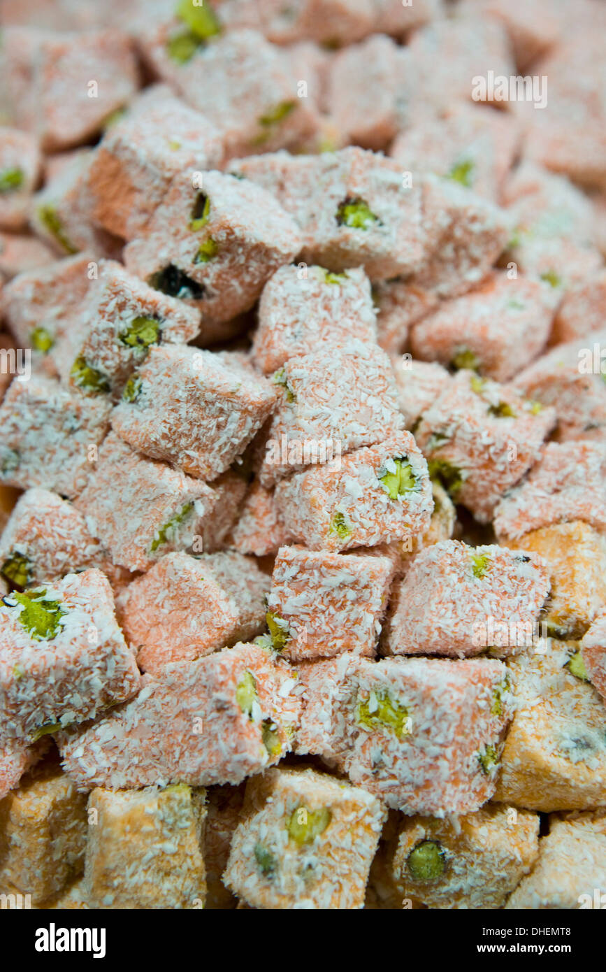 Turkish Delight für Verkauf, Gewürzbasar, Istanbul, Türkei, Westasien Stockfoto