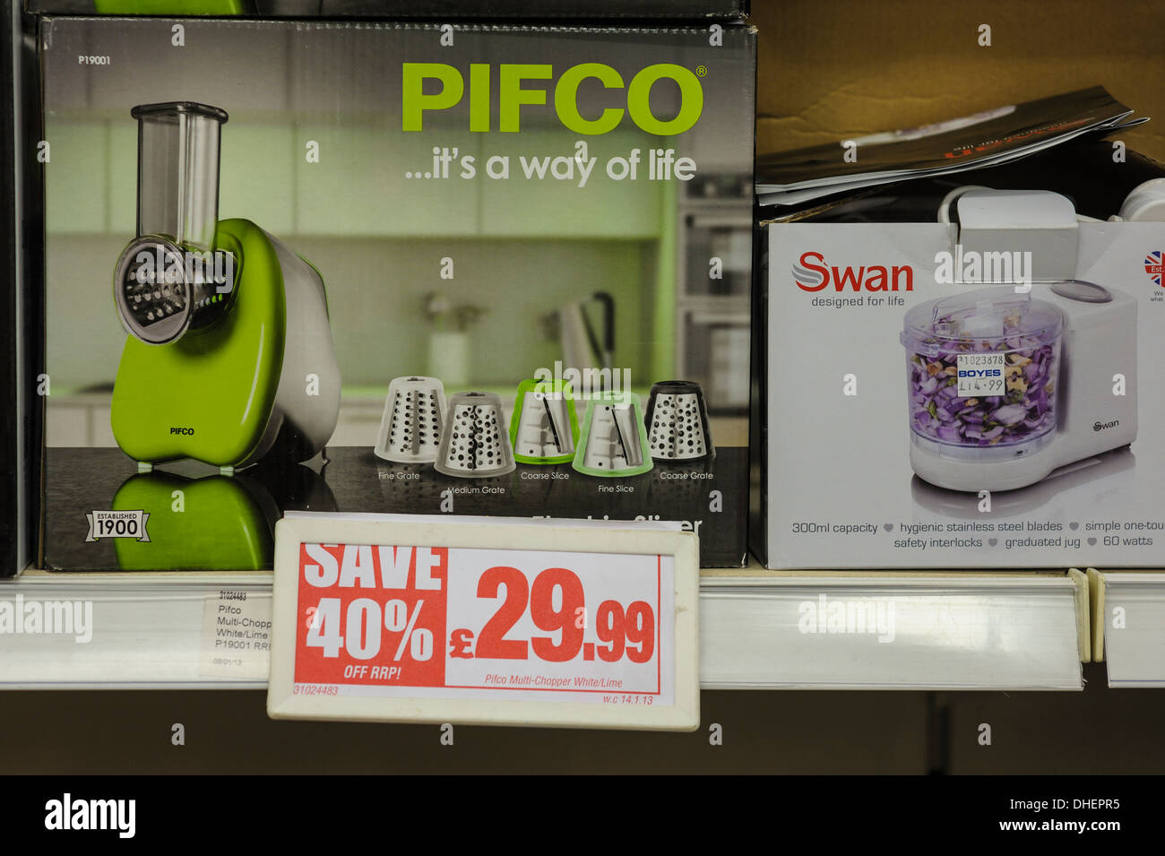 Rabatt Werbung Werbung - 40% sparen Preis Zeichen in einem britischen Department Store. Stockfoto