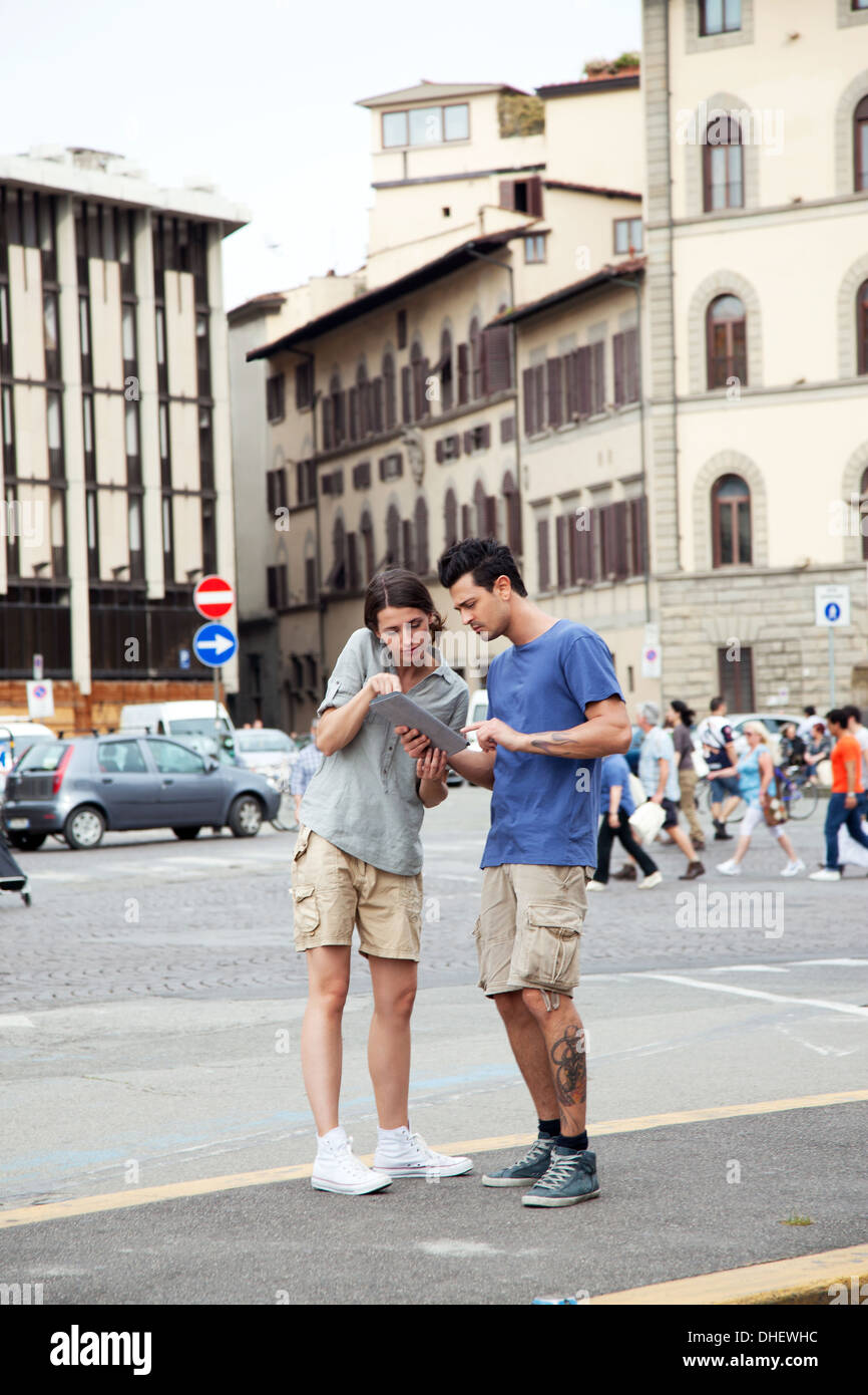 Junges Paar auf Städtereise, Florenz, Toskana, Italien Stockfoto