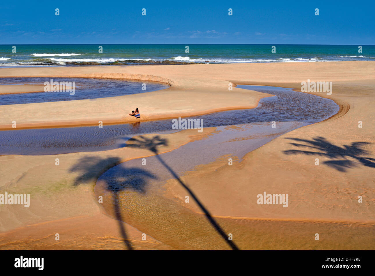 Brasilien, Bahia: Eingeborenen an natürlichen Strand Praia Imbassaí Stockfoto