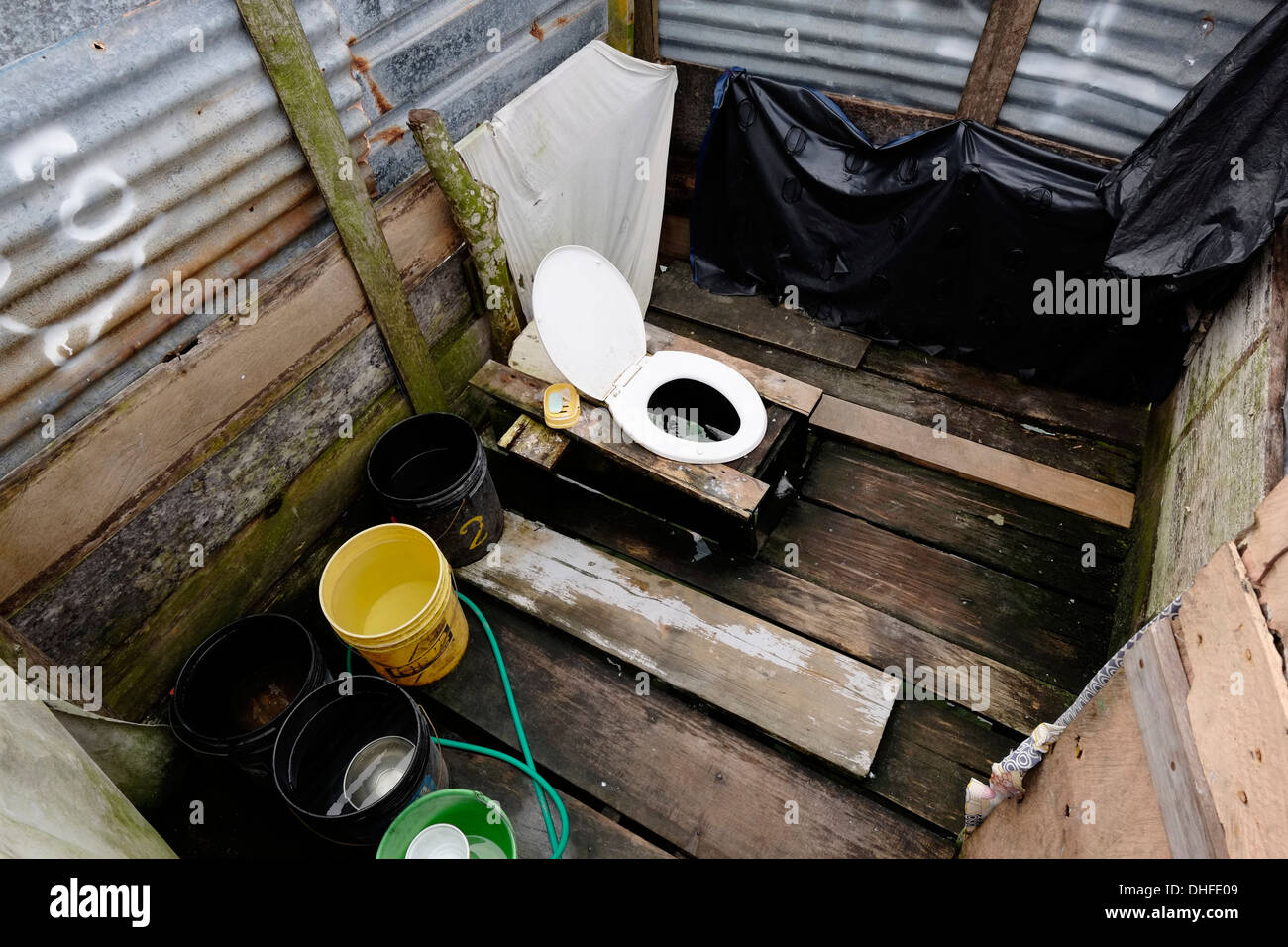 Provisorische Toilette in San Blas Inseln eine indigene Provinz von Kuna  Yala in der karibischen Küste von Panama Stockfotografie - Alamy