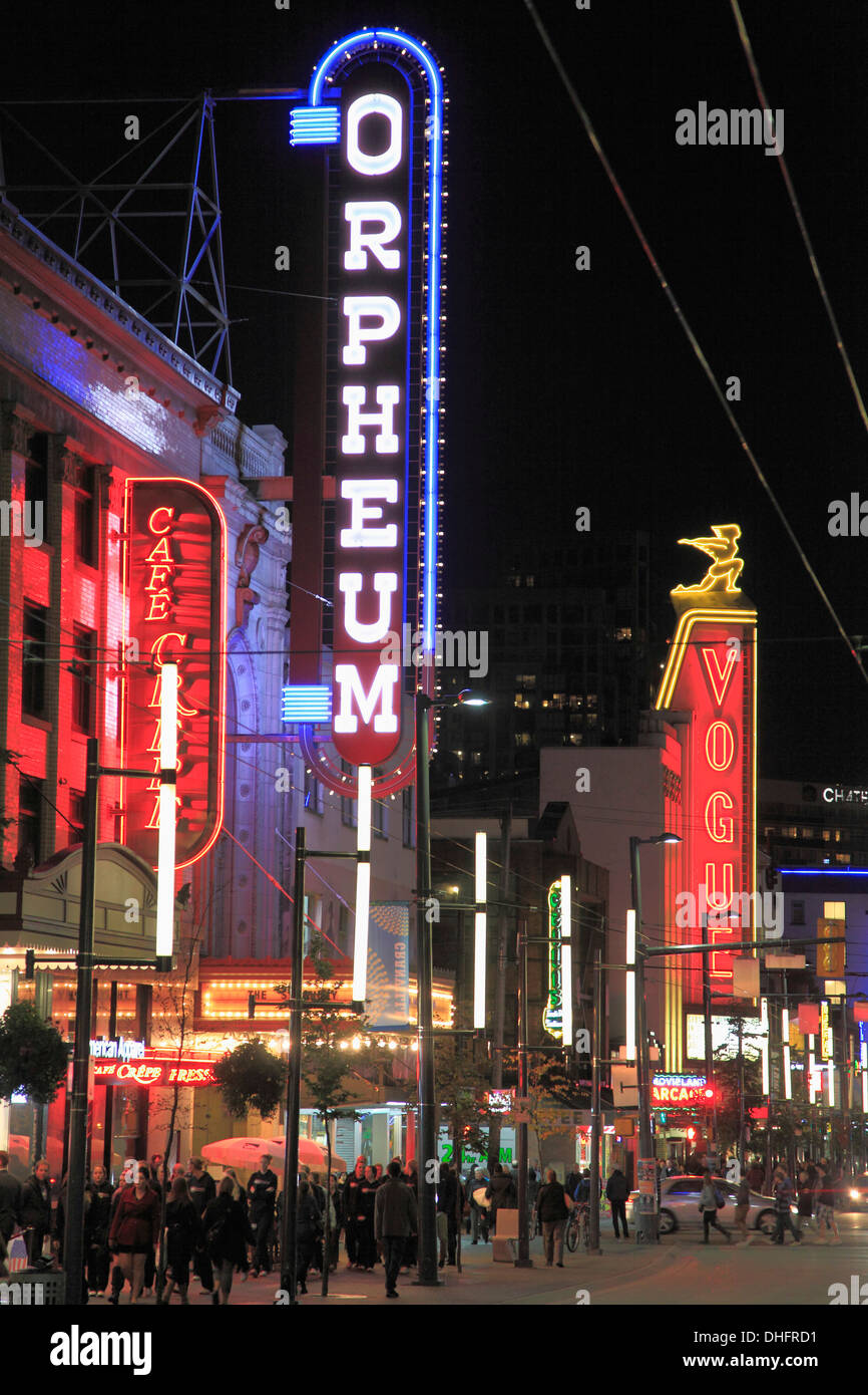 Kanada, Vancouver, Granville Street Mall, in der Nacht, Stockfoto