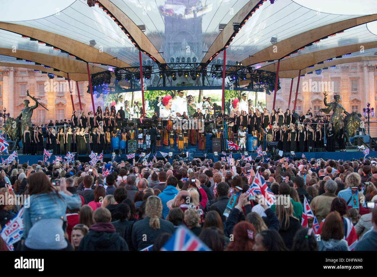 Ein Konzert in der Mall am 4. Juni 2012 im Buckingham Palace in London, H.M diamantene Thronjubiläum der Queen zu feiern statt. Stockfoto