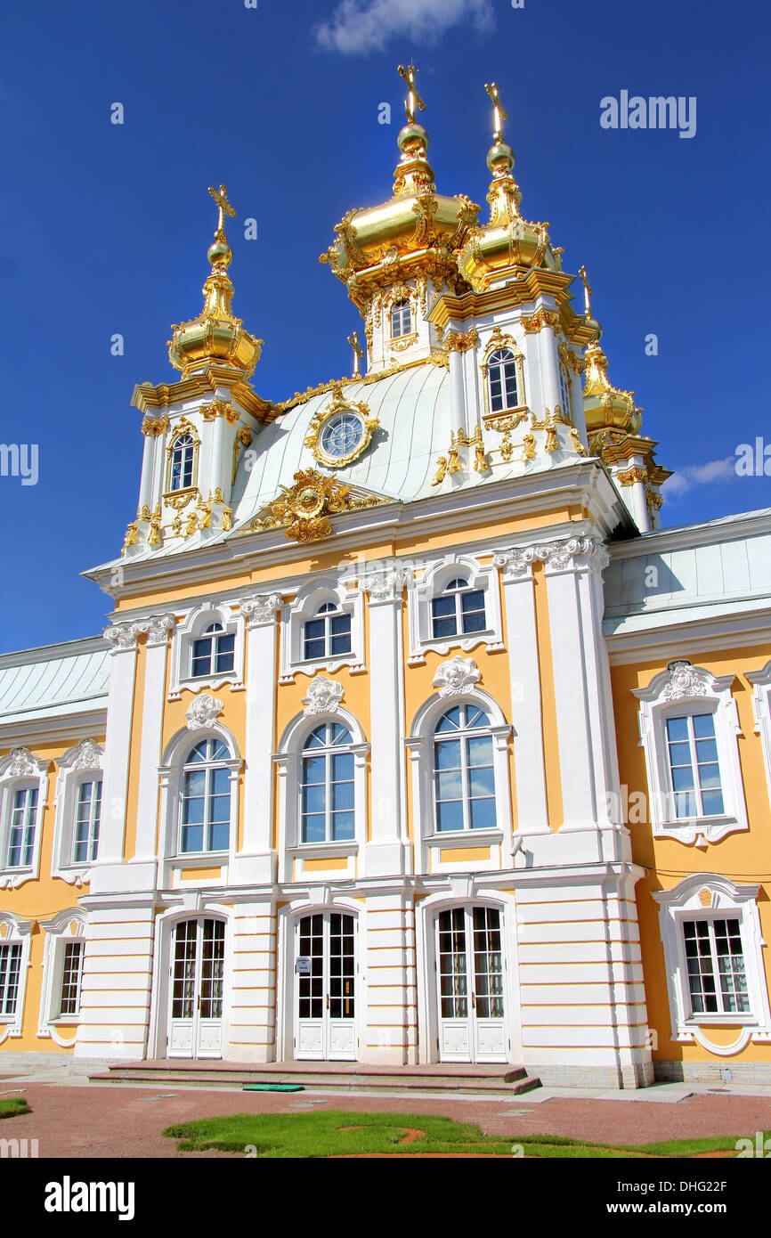 Östlichen Teil des Peterhof Grand Palace in Sankt Petersburg, Russland Stockfoto