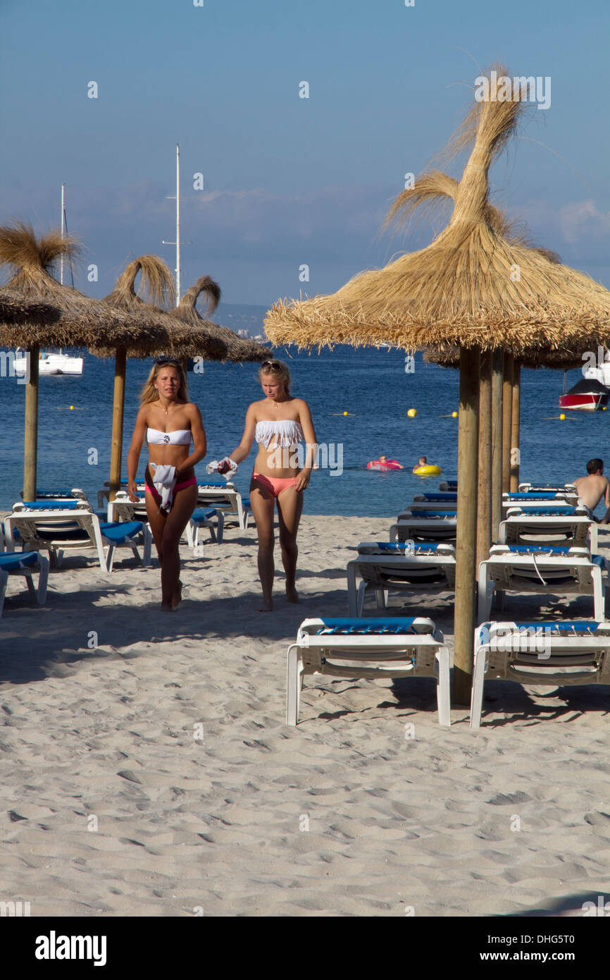 britische Touristen Mallorca Strand Balearen Katalonien Spanien Stockfoto