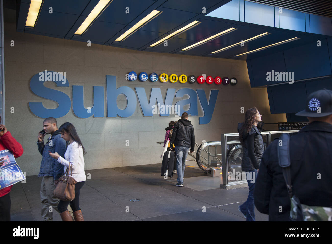 Eingang große u-Bahn Station an der 42nd Street in New York City Stockfoto