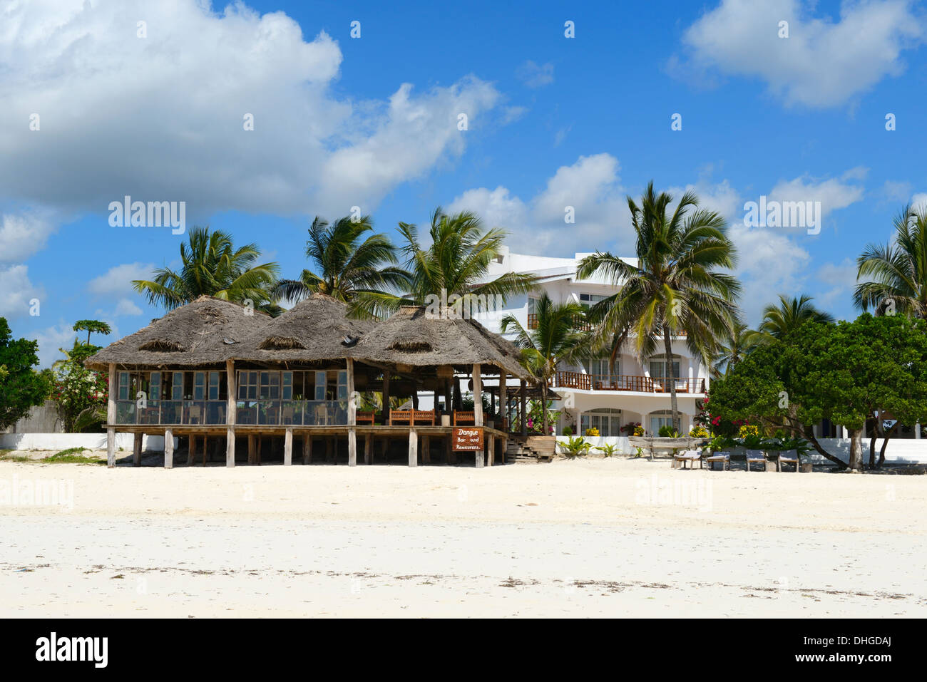 Kleines Hotel und Restaurant, Bwejuu Strand, Sansibar, Tansania, Ostafrika Stockfoto