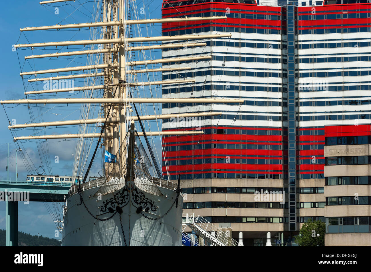 Lippenstift-Gebäude und Schiffe. Hafen von Göteborg. Schweden Stockfoto