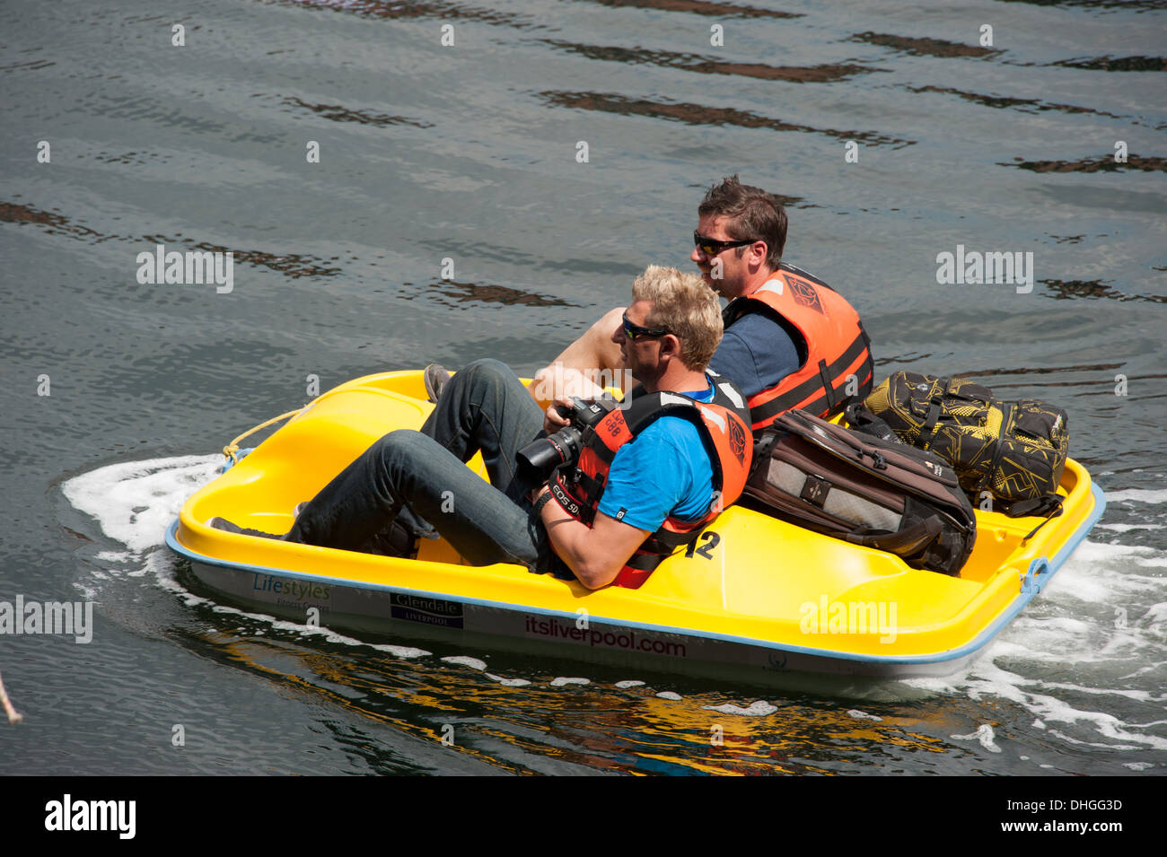 zwei 2 Fotografen Peddalo Presse Stockfoto