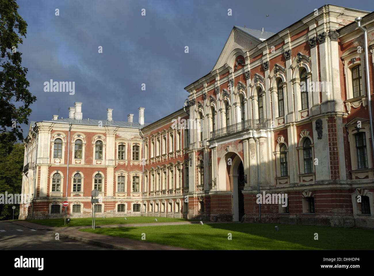 Jelgava castle Fotos und Bildmaterial in hoher Auflösung Alamy