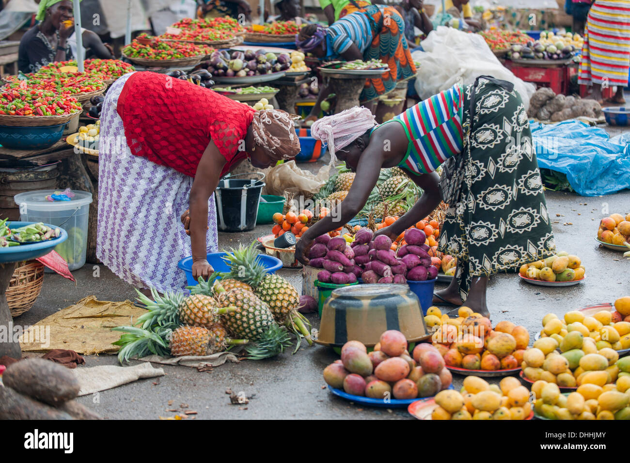 Wochenmarkt für Obst und Gemüse, Moyamba Kreuzung, südliche Provinz, Sierra Leone Stockfoto