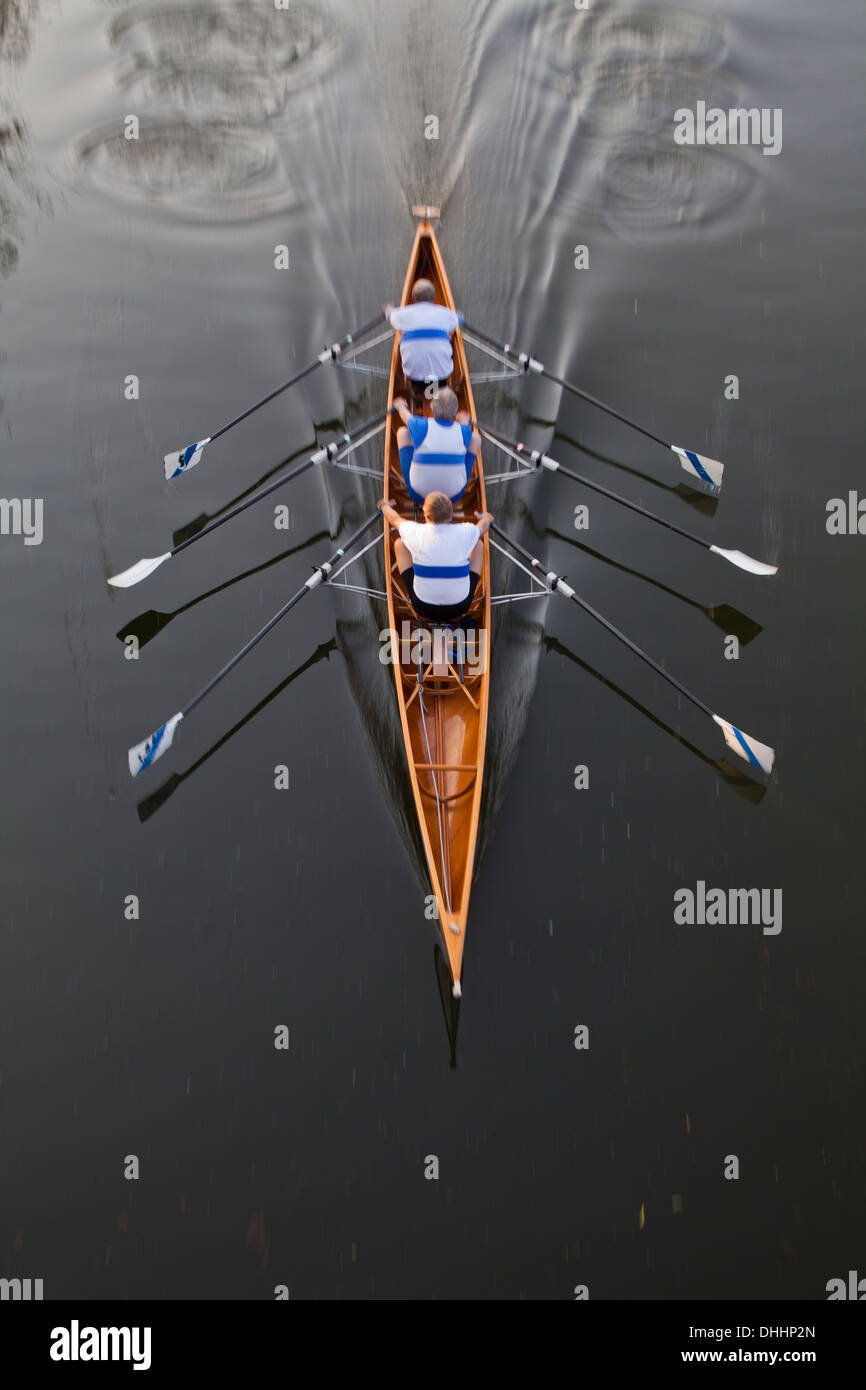 Ruderboot mit drei Ruderer, Ruderern, Wassersport, Sport Stockfoto