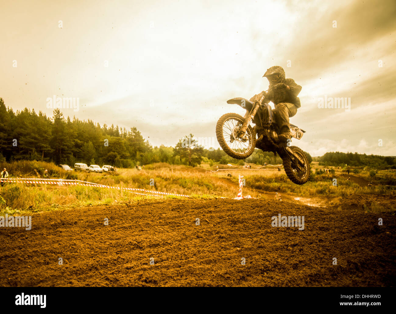 Junge Mitte Luft auf Motorrad motocross Stockfoto