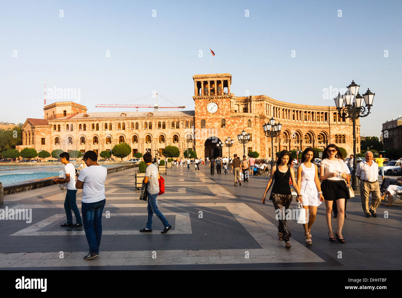 Menschen am Platz der Republik. Yerevan, Armenien Stockfoto