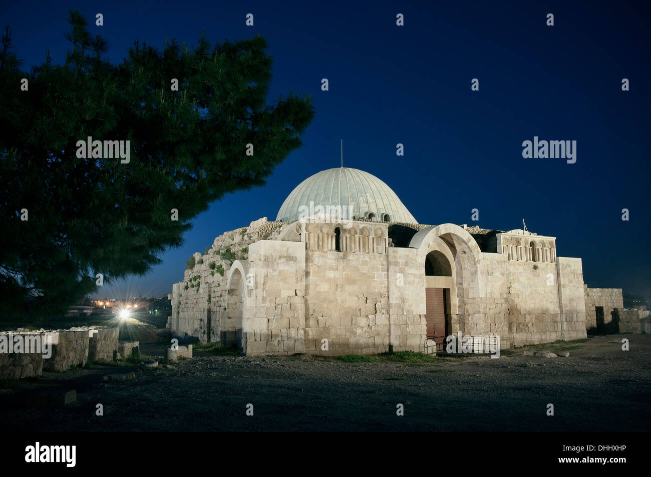 Umayyaden-Palast auf der Zitadelle in der Nacht, Hauptstadt Amman, Jordanien, Naher Osten, Asien Stockfoto