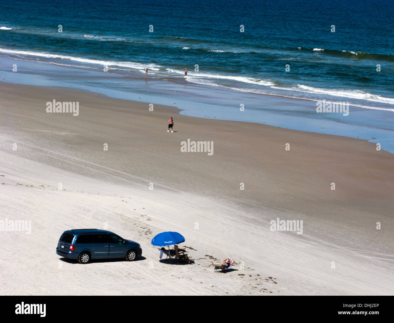 MPV und Personen in Daytona Beach, Florida Stockfoto