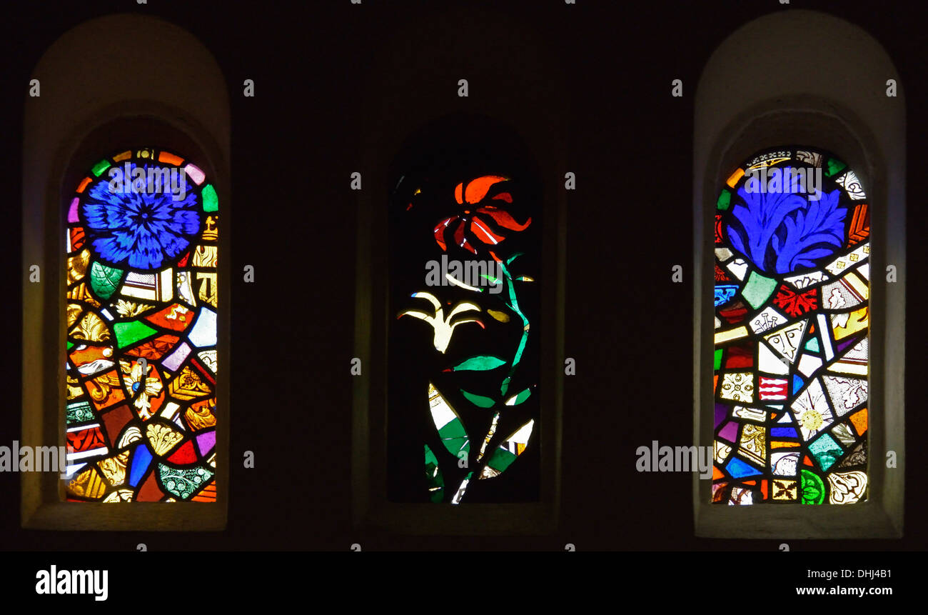 Clerestory Fenster. Kirche der Heiligen Maria. Wreay, Cumbria, England, Vereinigtes Königreich, Europa. Stockfoto