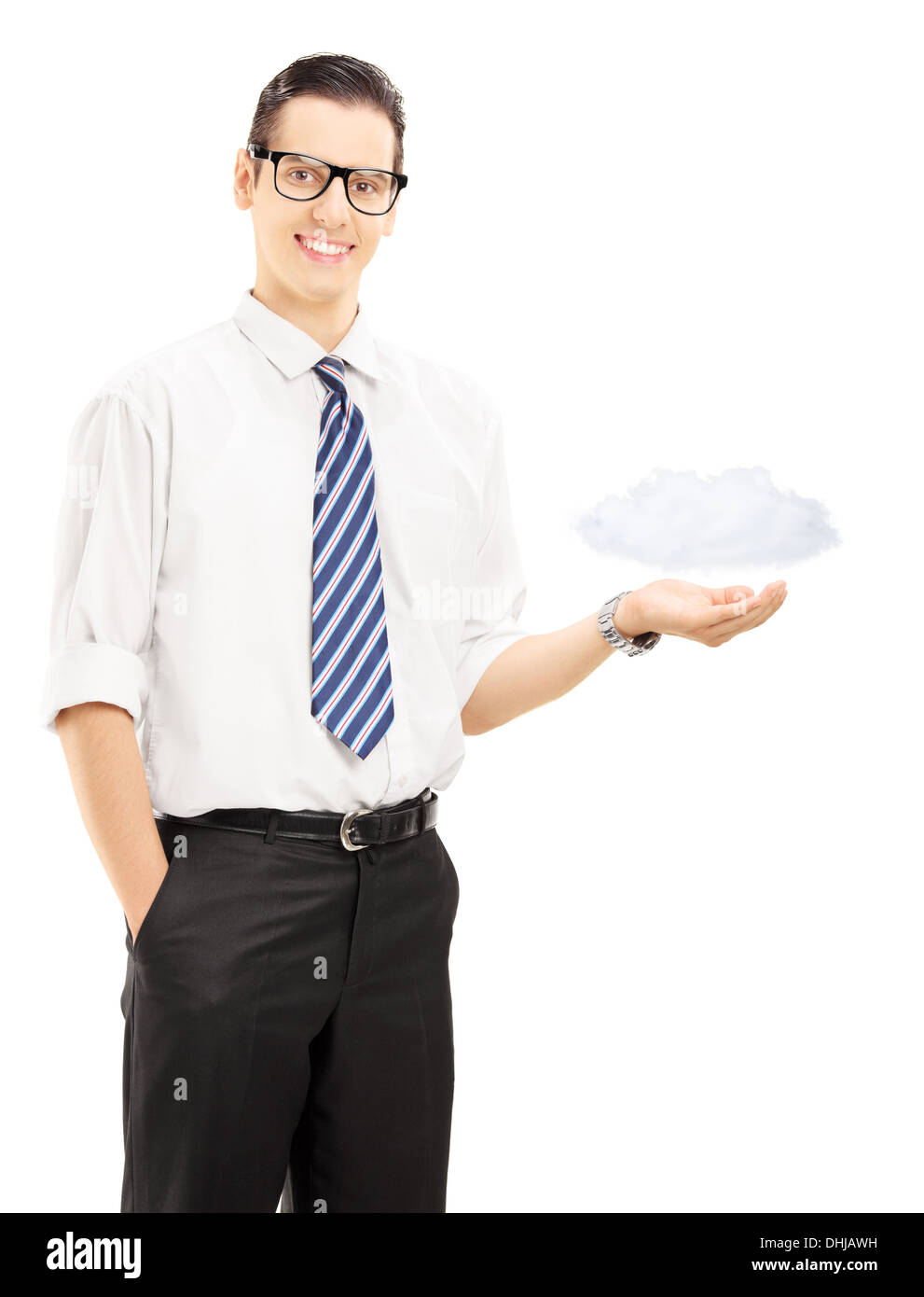 Junger Mann mit Wolke über seine Hand lächelnd, als Symbol für cloud-computing Stockfoto