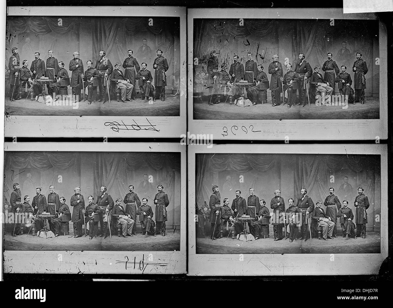 Ein Foto, das das Conspirators Court zeigt, an dem Schlüsselfiguren wie Richter Joseph Holt, General Albion P. Howe und Colonel Charles H. Tompkins beteiligt waren. Dieses Gericht war Teil des Verfahrens im Zusammenhang mit den Lincoln-Attentat-Verschwörern. Stockfoto