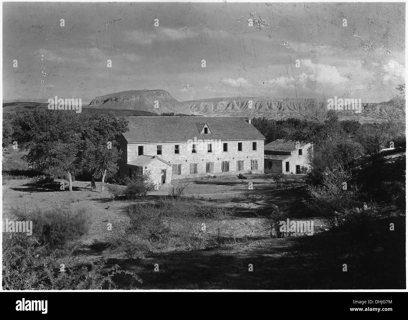 Die alte, verlassene Baumwollfabrik in Washington, Utah, repräsentiert die industrielle Vergangenheit der Region, die heute in Ruinen zurückgelassen wurde. Stockfoto