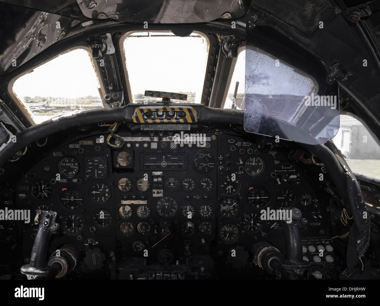 Flight Control Instrumente Avro Vulcan Xm594 Bomber Cockpit