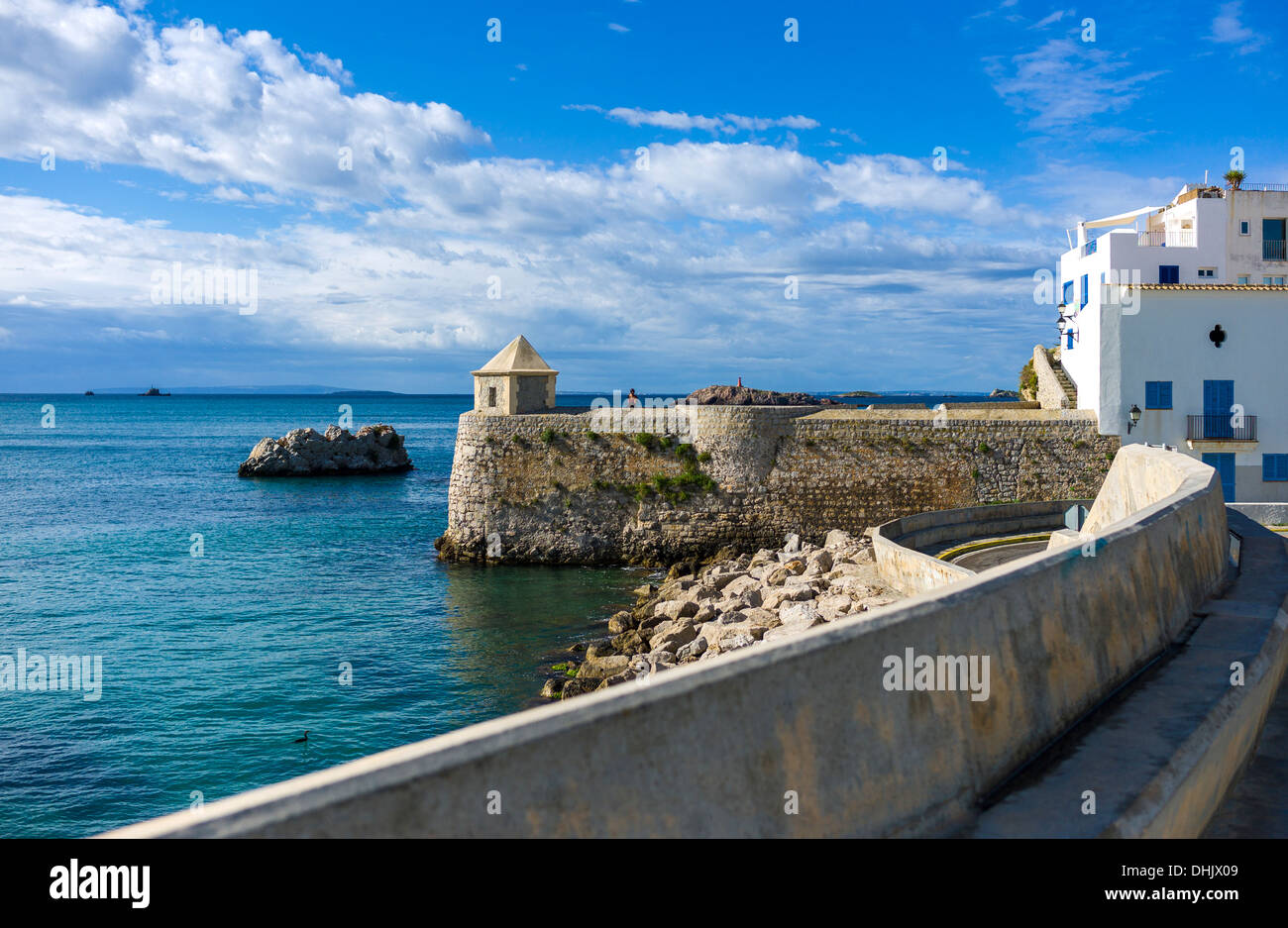 Europa, Spanien, Balearen Ibiza, Ibiza, Blick auf die Altstadt Dalt Vila vom Hafen Stockfoto
