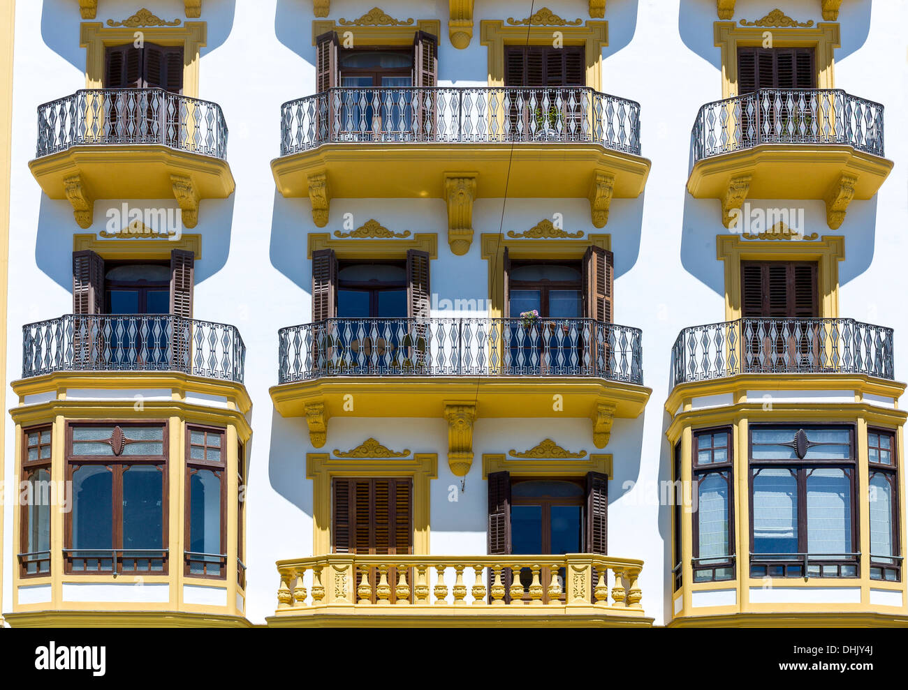 Europa, Spanien, Balearen Inseln, Ibiza, Ibiza, die farbigen Häuser der Altstadt Stockfoto