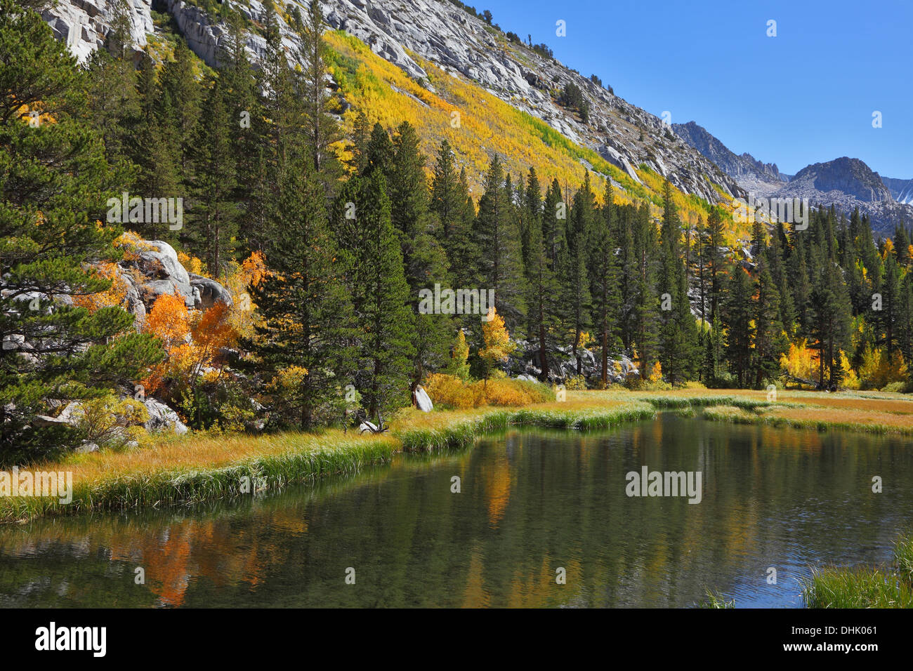 Tolle herbstliche Berglandschaft. Stockfoto