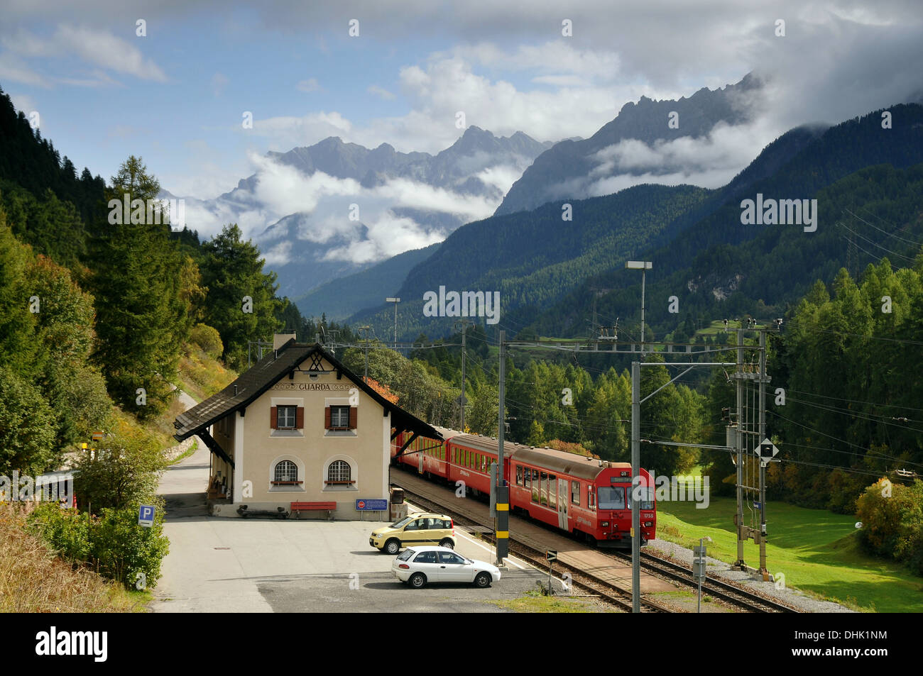 Bahnhof unter Guarda, Unterengadin, Graubünden, Schweiz, Europa Stockfoto