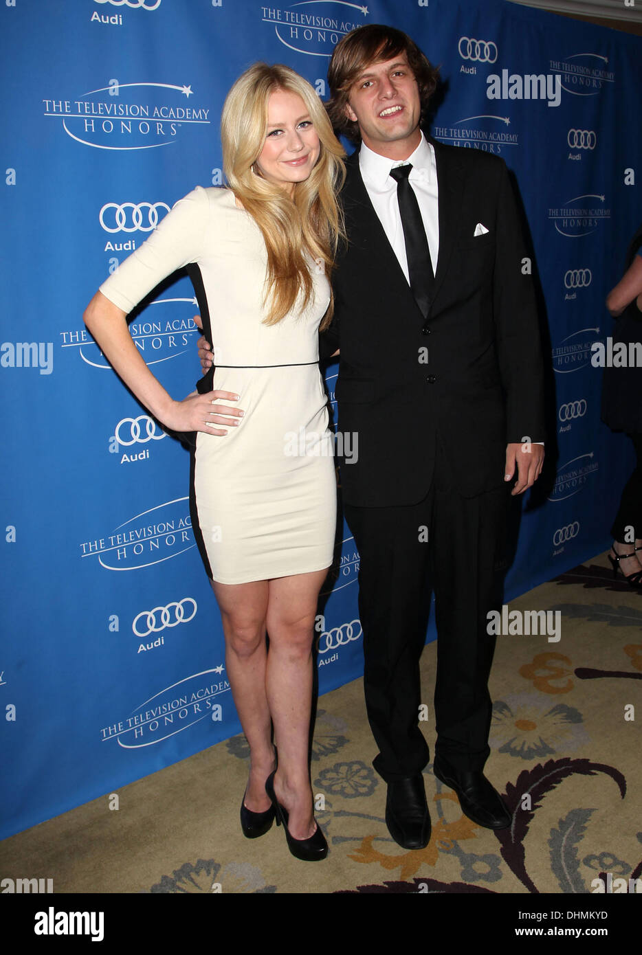 Justine Lupe Und Gast The Academy Of Television Arts Sciences Prasentiert Die 5 Jahrlichen Fernsehen Ehren Abgehaltenen The Beverly Hills Hotel Ankunft Los Angeles Kalifornien 02 05 12 Stockfotografie Alamy