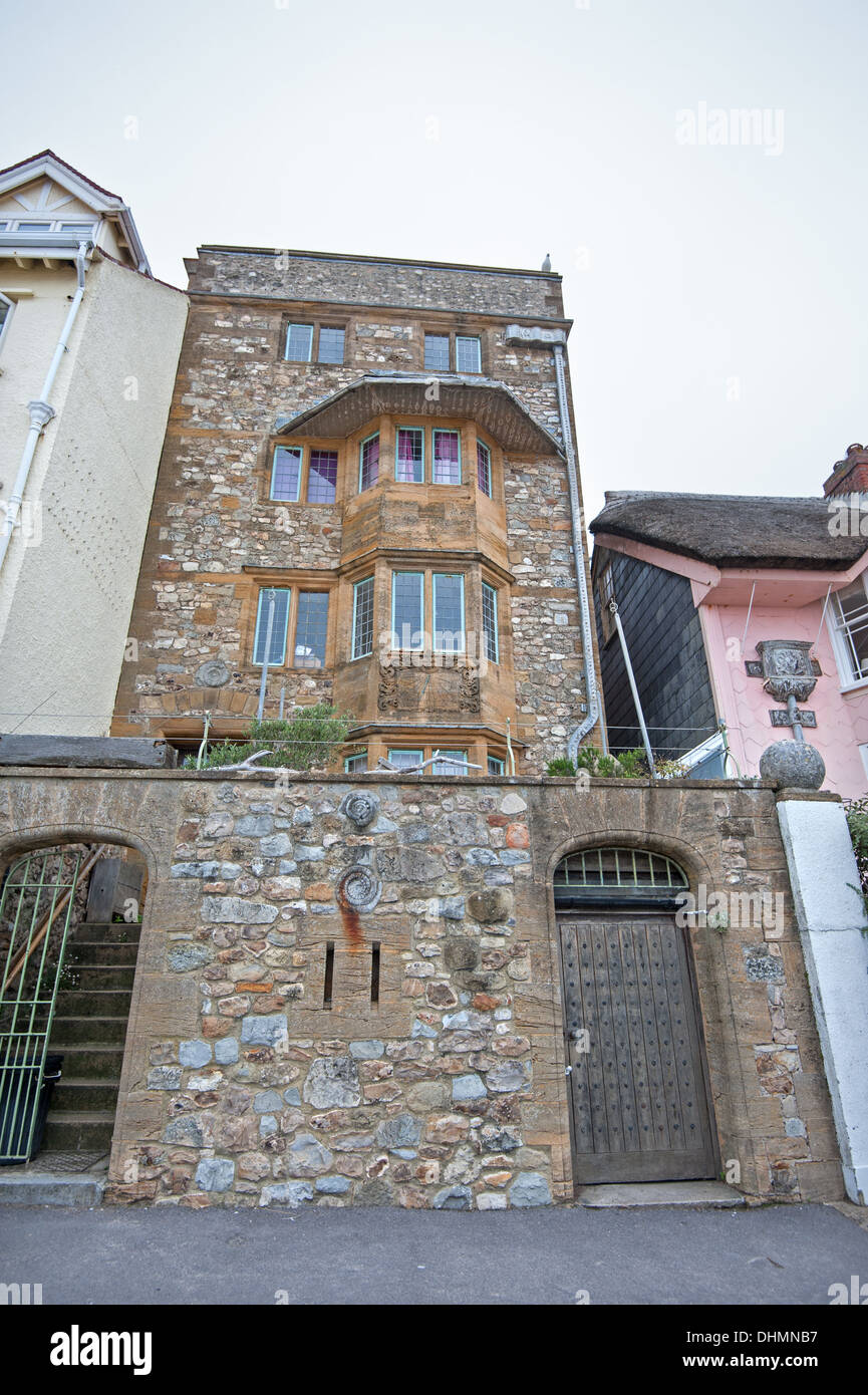 Reihenhaus, hergestellt aus Stein an der Marine Parade, Lyme Regis Stockfoto