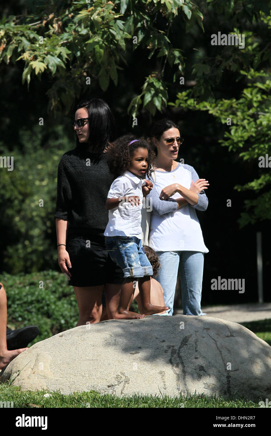 Lou Sulola Samuel Heidi Klum und ihre Kinder genießen einen Familienausflug im Coldwater Canyon Park Los Angeles, Kalifornien - 06.05.12 Stockfoto