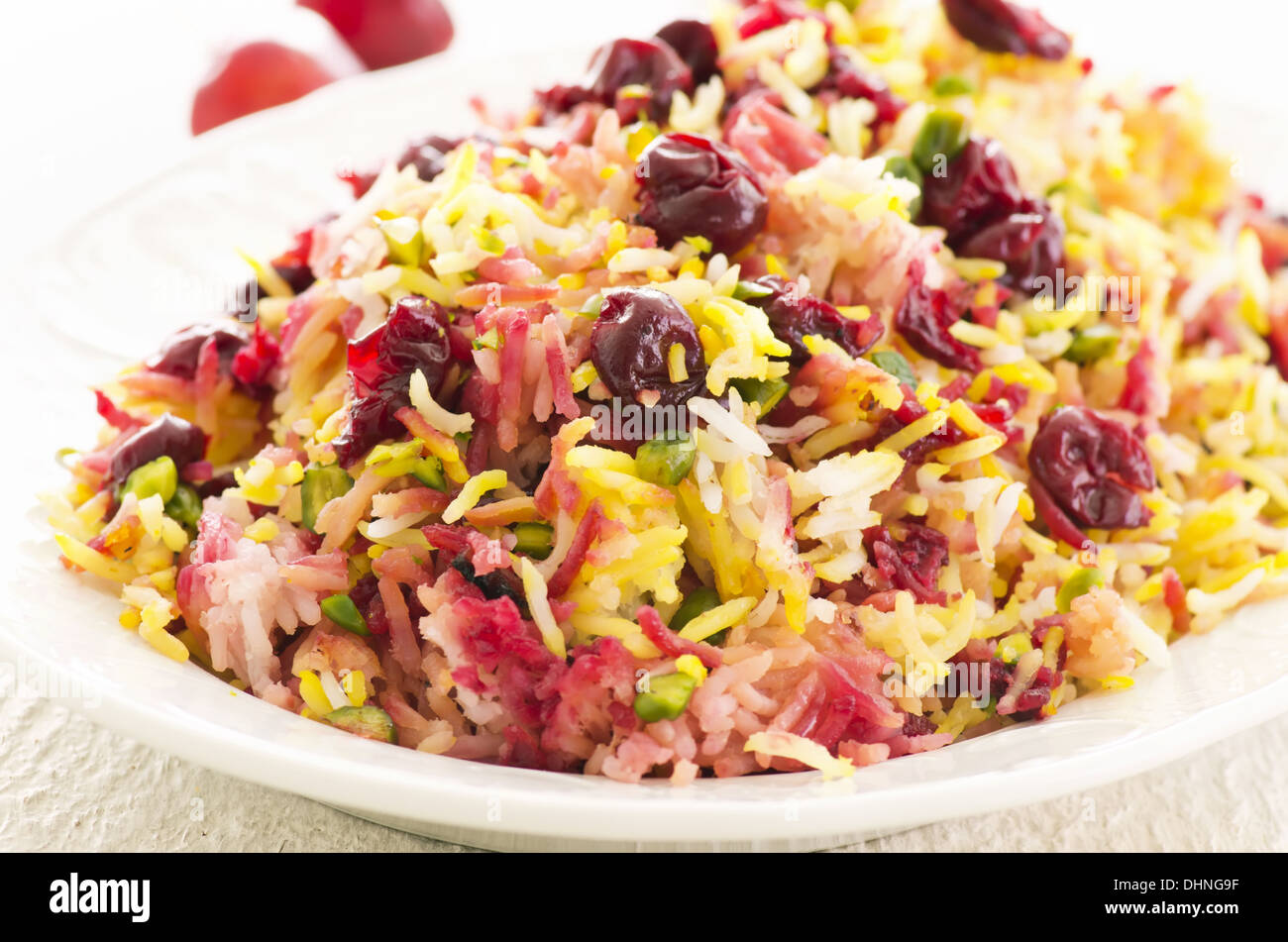 Albaloo Polo mit Kirschen und Safran Stockfoto