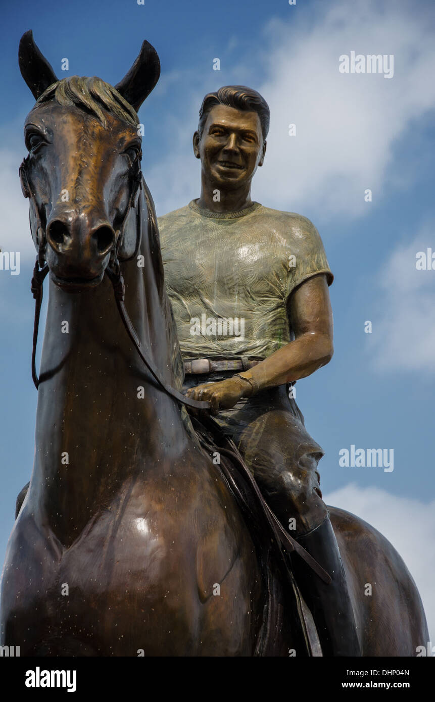 Ronald Reagan Statue auf dem Pferderücken in Dixon, Illinois, einer Stadt auf dem Lincoln Highway Stockfoto