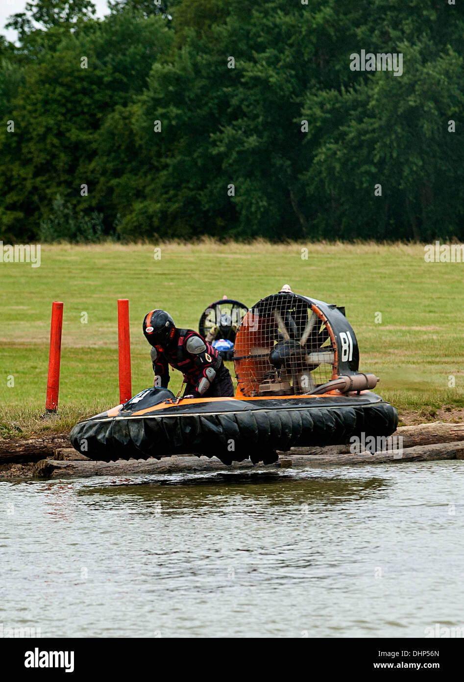 British Hovercraft Racing Championship crash Rennsport Claydon House Buckinghamshire Stockfoto