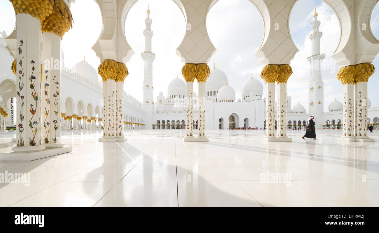 Sheikh Zayed Grand Mosque in Abu Dhabi, Vereinigte Arabische Emirate, 3. Februar 2013. (Adrien Veczan) Stockfoto