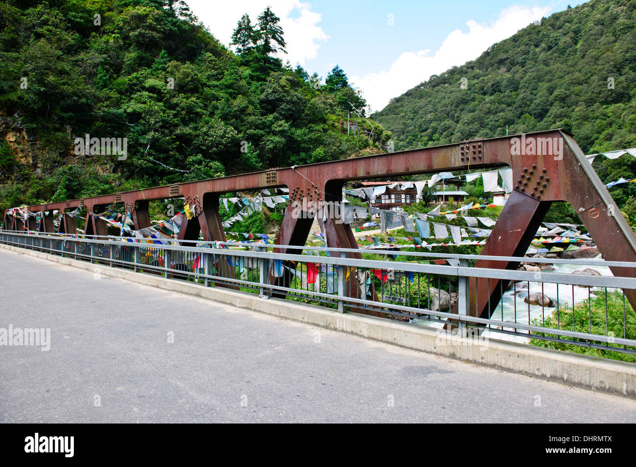 Hydro Electric Projekt, das von der japanischen gebaut, trongsa Brücke, mangde Fluß auf der Grenze von West und Central Bhutan, trongsa Stockfoto