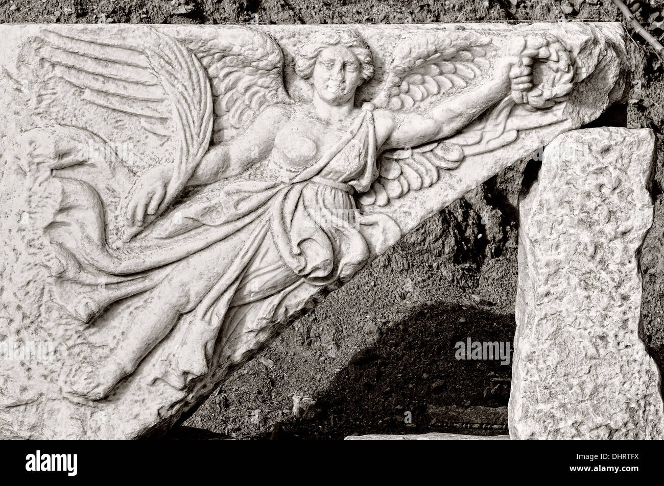 Göttin Nike Relief schwarz / weiß Stockfoto