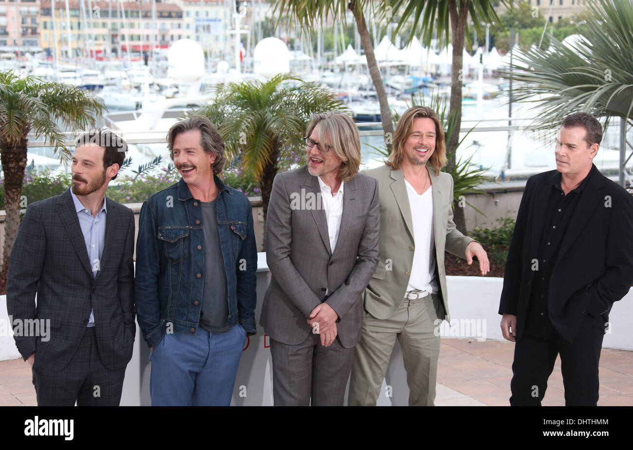 Scoot McNairy, Ben Mendelsohn, Regisseur Andrew Dominik, Brad Pitt und Ray Liotta "Töten leise" Fototermin während der 65. Cannes Film-Festival Cannes, France - 22.05.12 Stockfoto