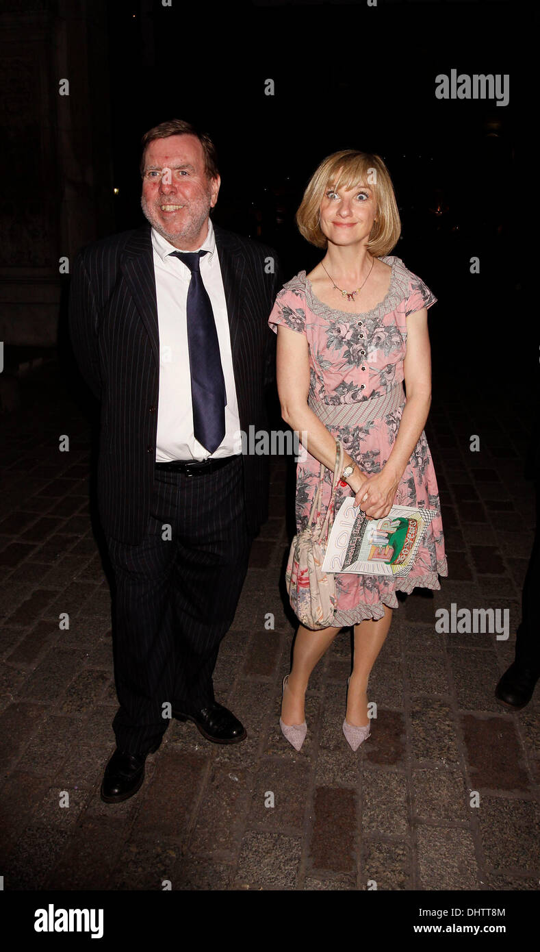 Timothy Spall und Jane Horrocks statt "Ein Fest der Künste" an der Royal Academy of Arts - draußen London, England - 23.05.12 *** zur Veröffentlichung im Daily Express, Daily Star und Evening Standard nicht zur Verfügung. Zur Veröffentlichung in den Rest der Welt *** Kredit obligatorischen zur Verfügung: Cameron Clegg/WENN.com Stockfoto
