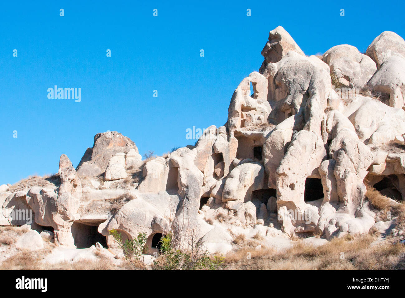 Das Tal der Felsen gehauene Kirchen im Freilichtmuseum Göreme in Kappadokien, Zentral-Anatolien, Türkei. Stockfoto
